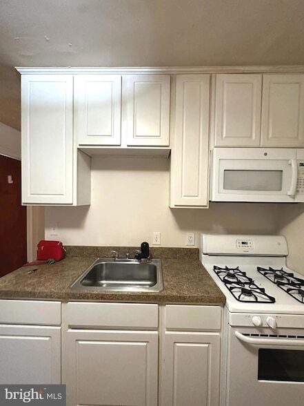 Foto del edificio - 3900 Terrace St