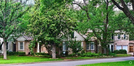 Building Photo - 2534 Harris Blvd