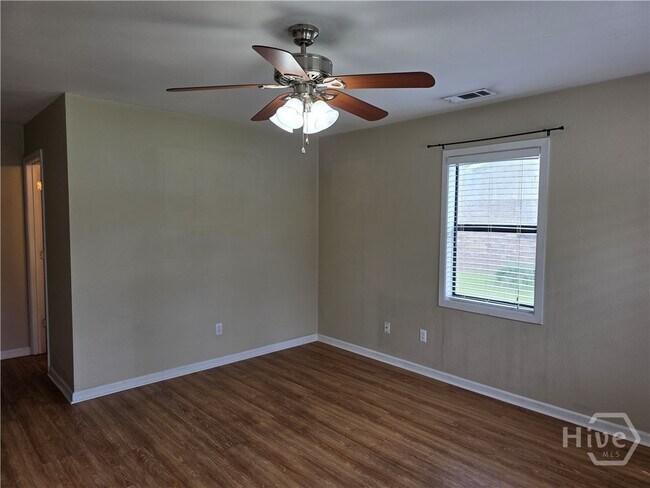 Foto del edificio - 405 Savannah Ave