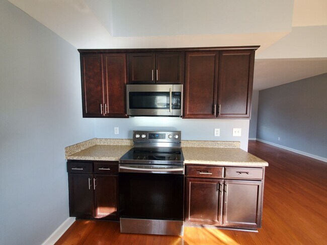 Foto del edificio - 459 Carolina Oaks Cir