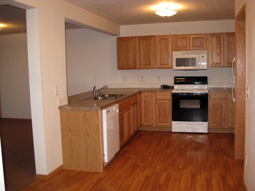 Building Photo - 7261 Dorchester Ct