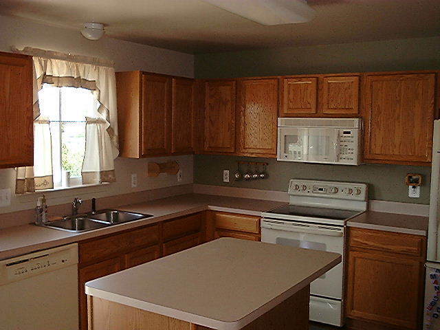 Foto del edificio - 4 Bedroom/2.5 Bath Home, Fabulous Location...