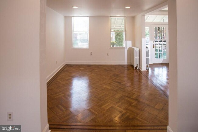 Foto del edificio - 3507 Holmes Ave