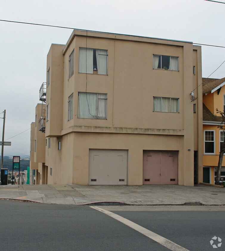 Foto del edificio - 7301 Geary Blvd