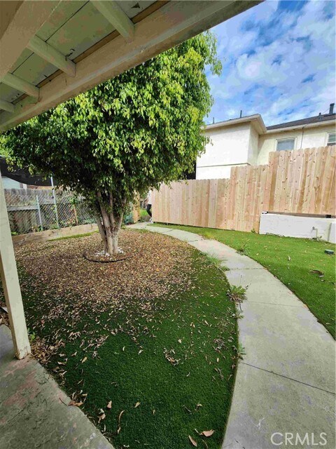 Foto del edificio - 7129 Saranac St