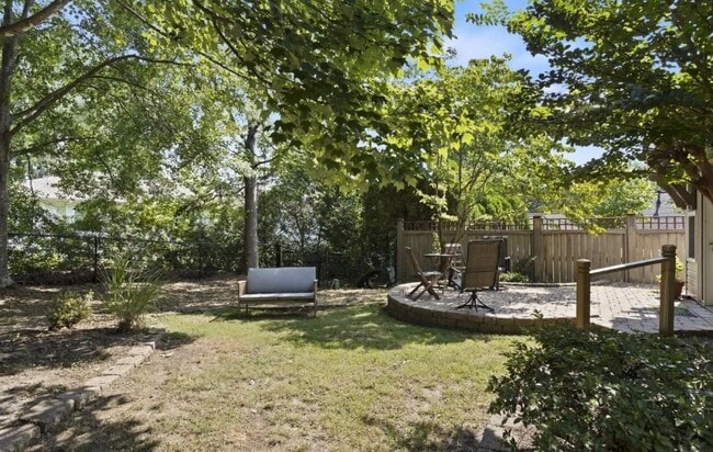 Building Photo - 17 Lantern Ln