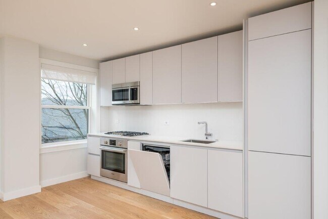 Foto del edificio - 131 Highland Ave