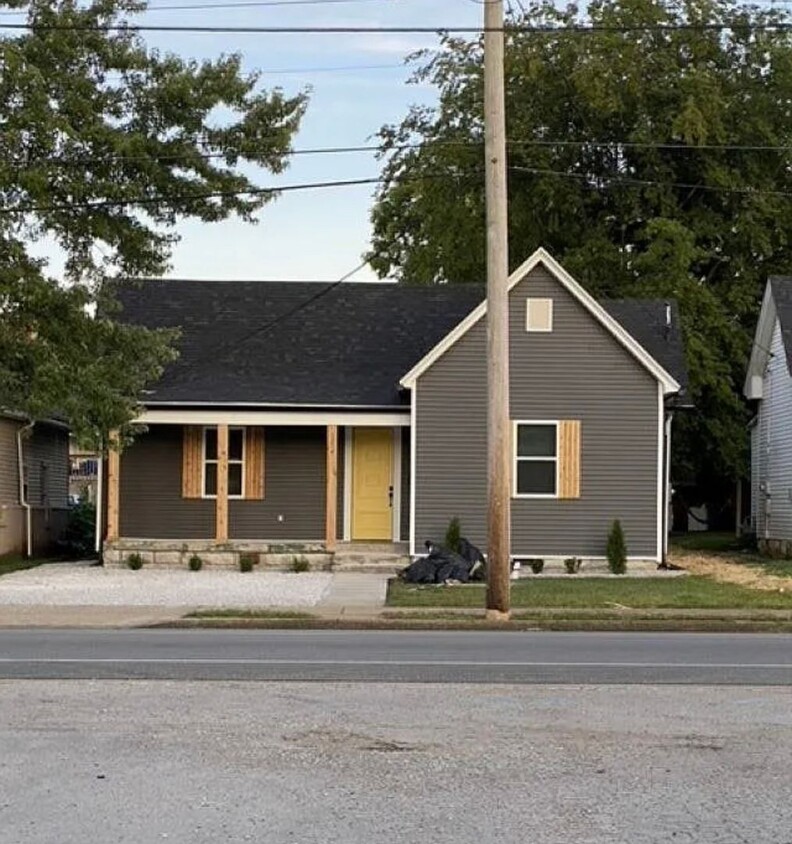 Primary Photo - 3 Bed/2 Bath House