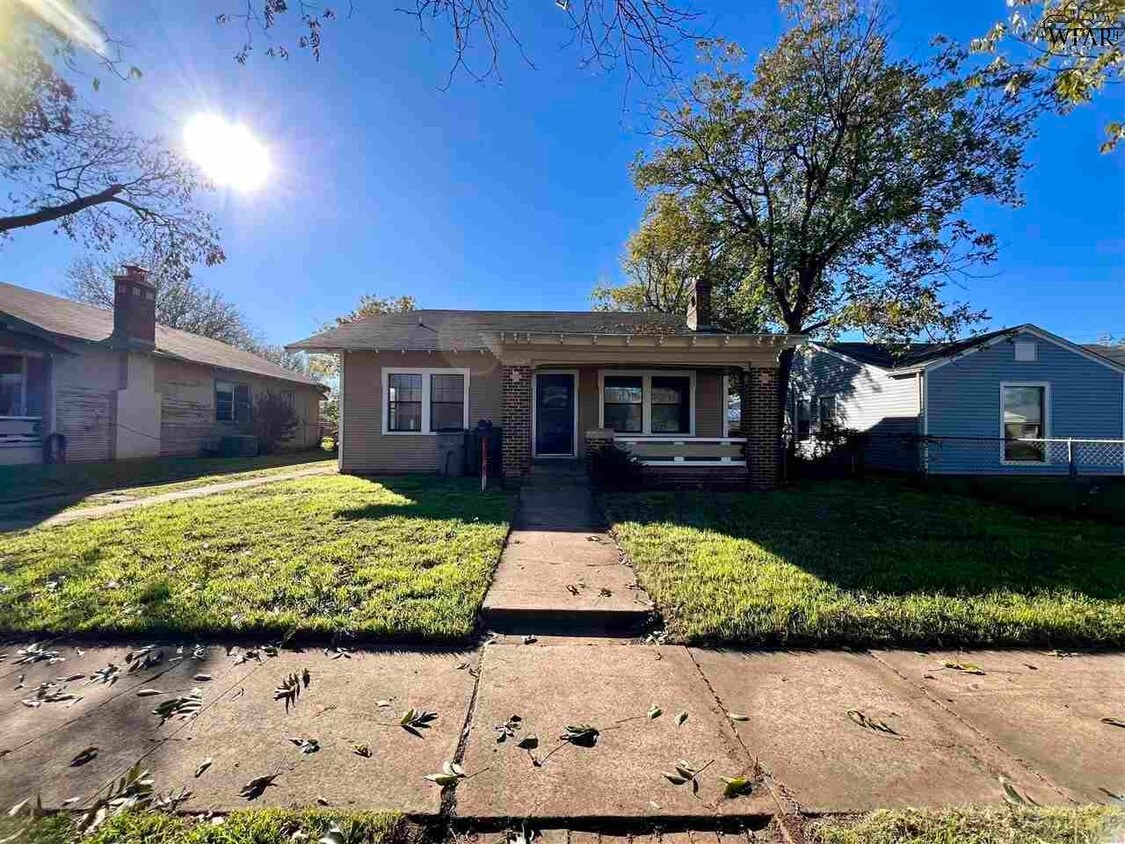 Foto principal - 3107 Hollywood Ave