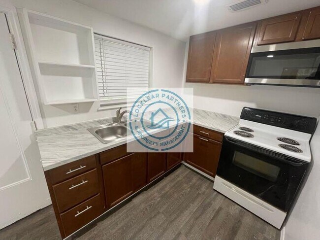 Foto del edificio - 2626 Broadway Ave