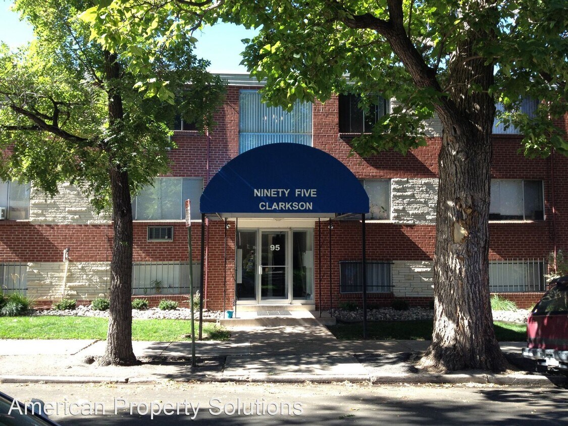 Primary Photo - 95 N Clarkson St