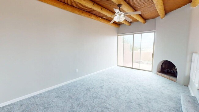 Foto del edificio - Updated Cochiti Lake Townhome with Views, Garage, Kiva Fireplace & Balcony