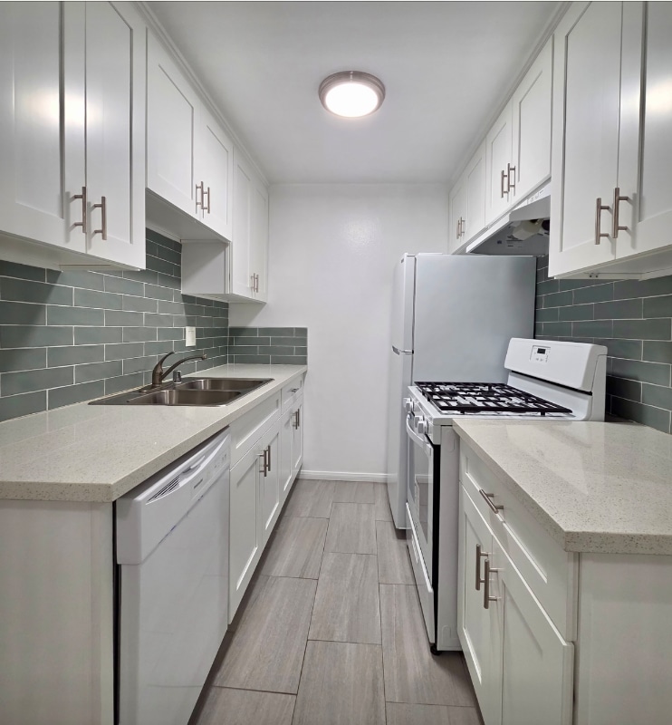 Foto principal - 3861 Mentone Ave