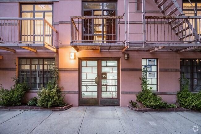 Foto del edificio - 53-55 Morton St