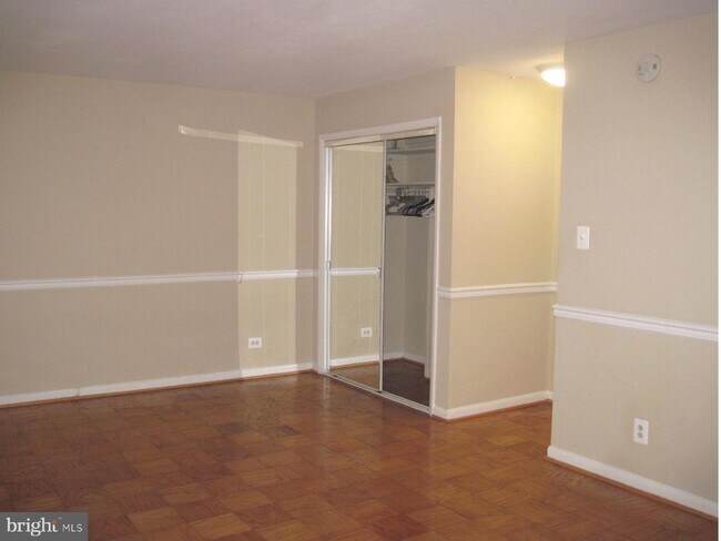 Building Photo - 4501 Arlington Blvd