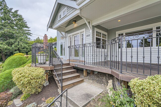 Building Photo - Magnolia Home