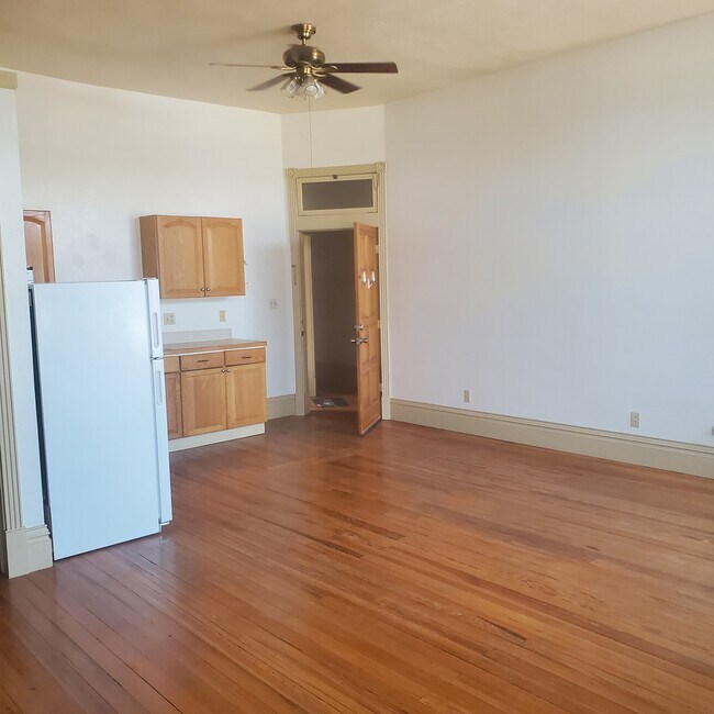 Entrada al apartamento - 216 1st St