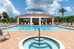 Foto del edificio - 240 West End Dr