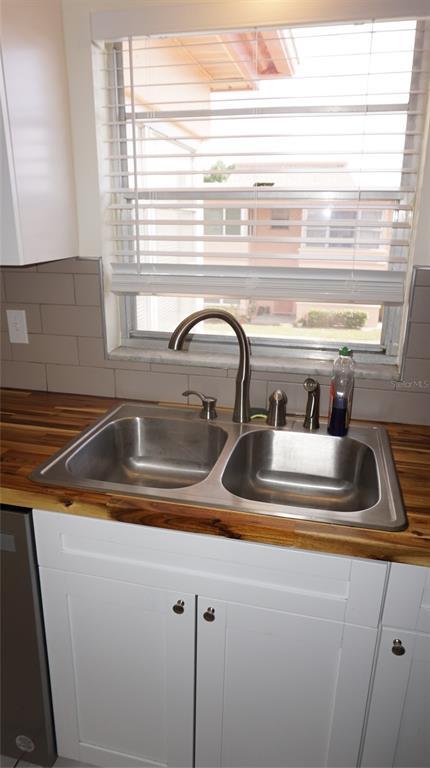 Foto del edificio - 7011 Place De La Paix