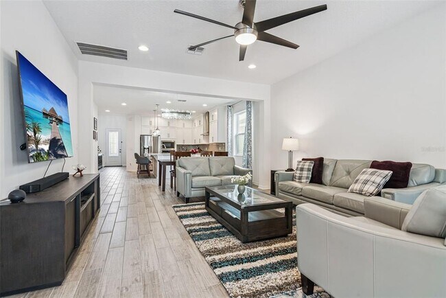 Foto del edificio - 2615 Pinyonpine Ln