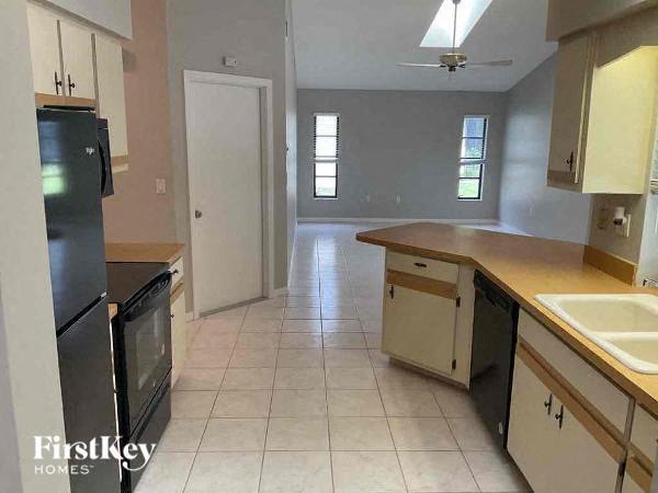 Building Photo - 21100 Burkhart Dr