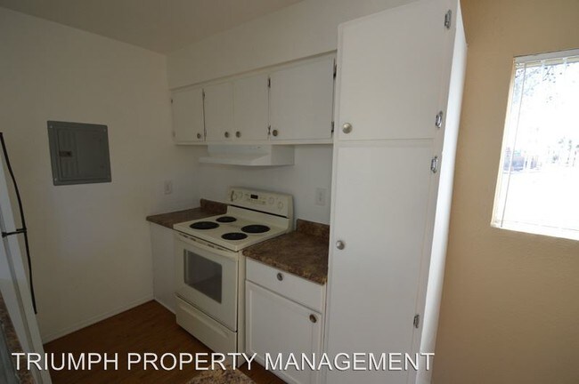 Foto del edificio - 1112 E Carey Ave