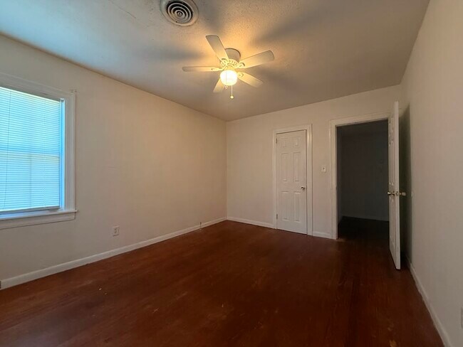 Foto del edificio - 111 Westridge Dr
