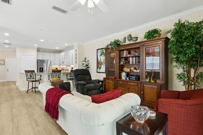 Building Photo - Fully Renovated 3BR/2.5BA Condo with Garag...