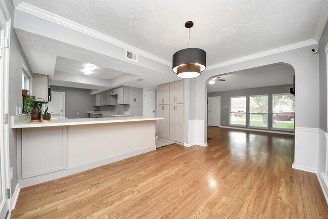Foto del edificio - 15110 McConn St