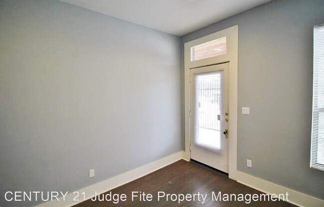 Foto del edificio - 908 N Marsalis Ave