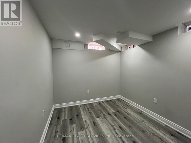 Building Photo - 97 Cobriza Cres