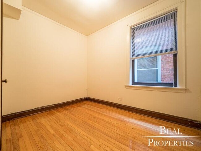 Foto del edificio - 0 bedroom in GLENCOE IL 60022