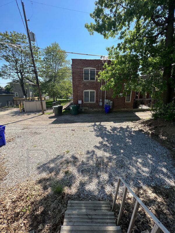 Building Photo - 1450 Hamlet St