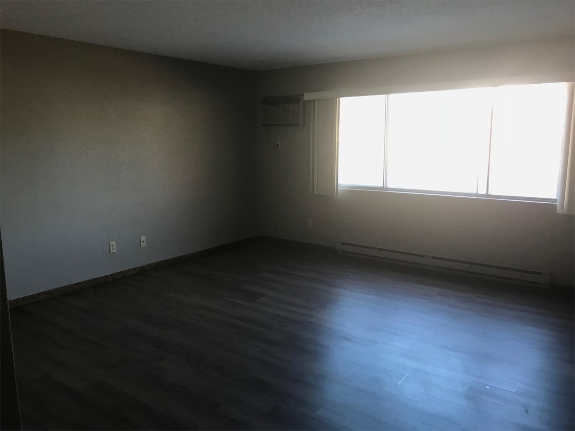 Foto principal - 1127 College St