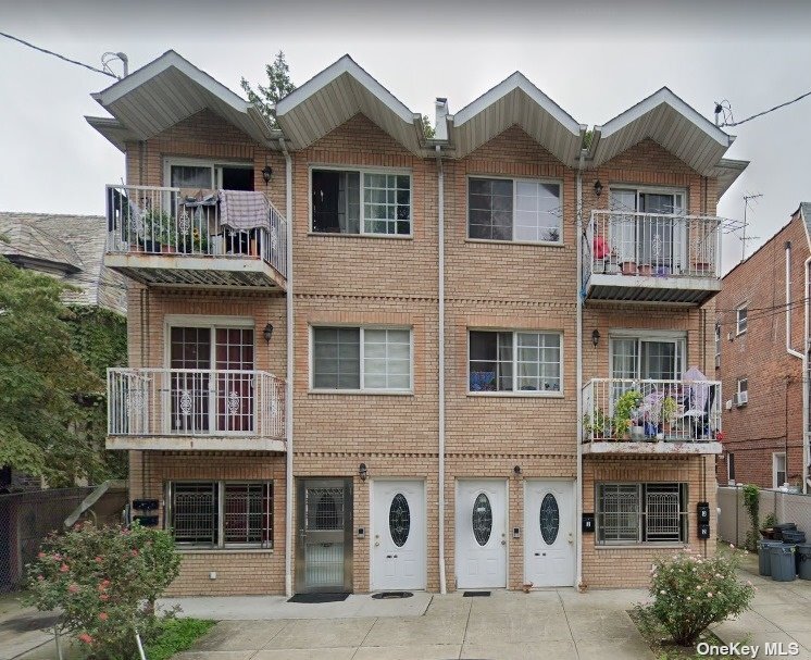Primary Photo - 170-26 Henley Rd