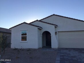 Building Photo - 691 S Silvercreek Pl