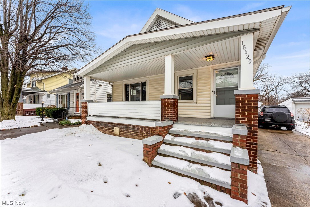 18620 Neff Rd, Cleveland, OH 44119 House Rental in Cleveland, OH