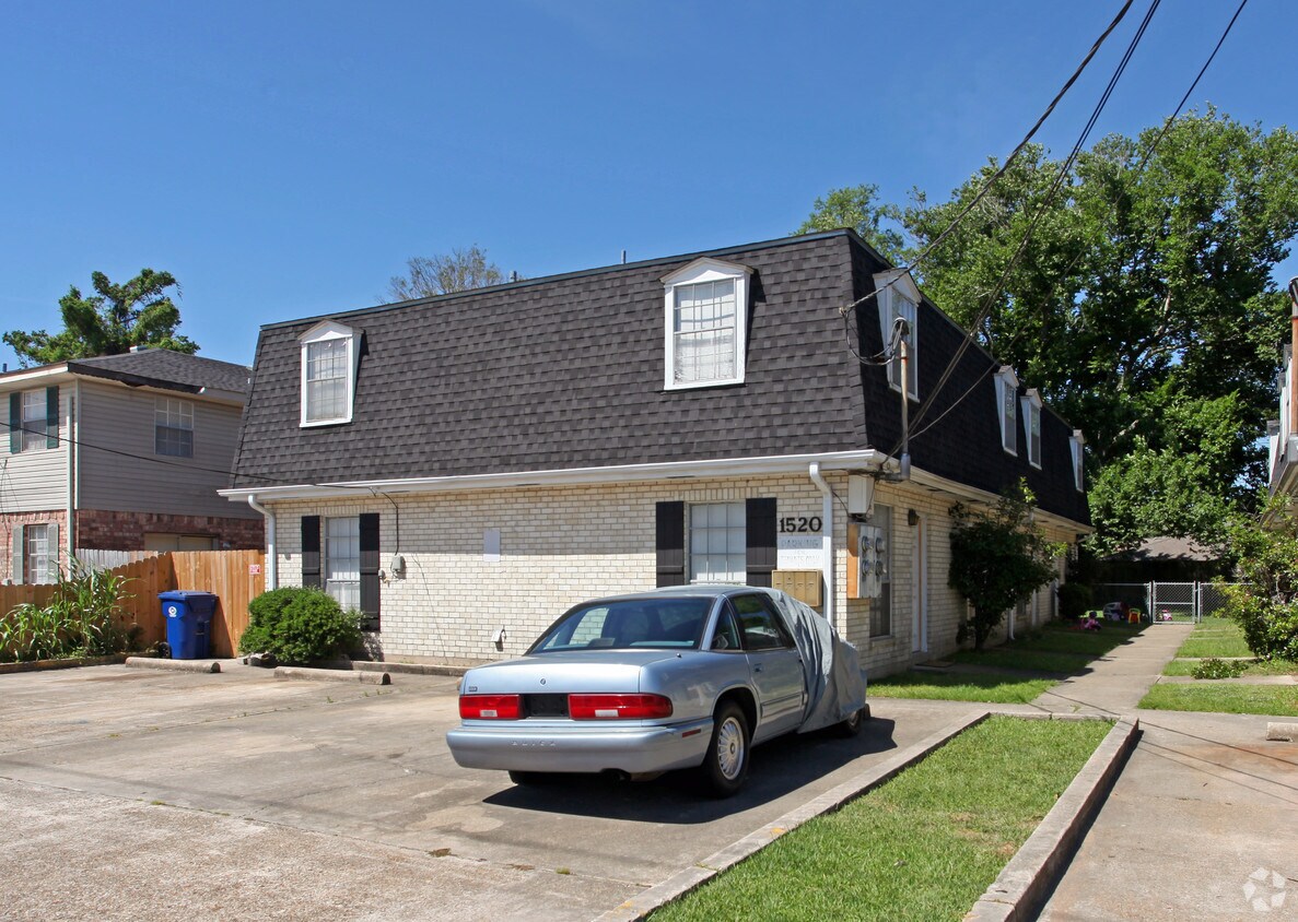 Building Photo - 1520-1524 Hickory Ave