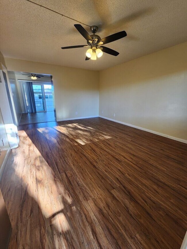 Foto del edificio - $1000 REBATE-SPACIOUS 2BR/1BA Unit with pr...