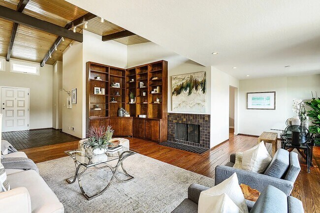Living room fireplace - 44 Vista Verde Ct