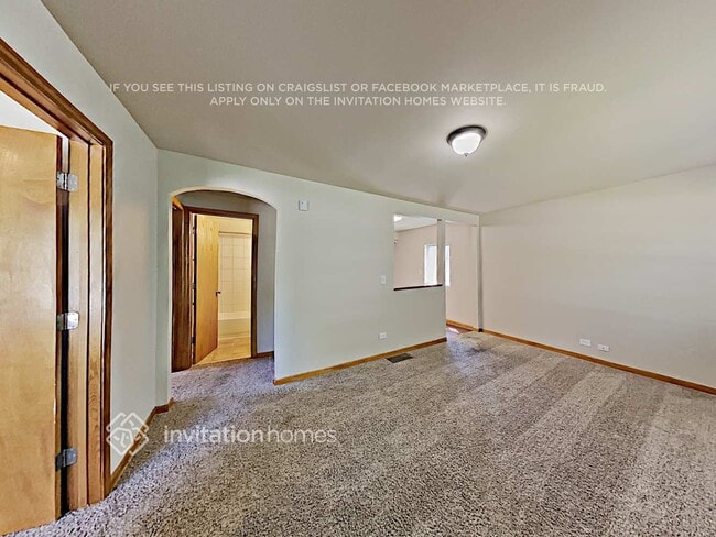 Building Photo - 11521 S Karlov Ave