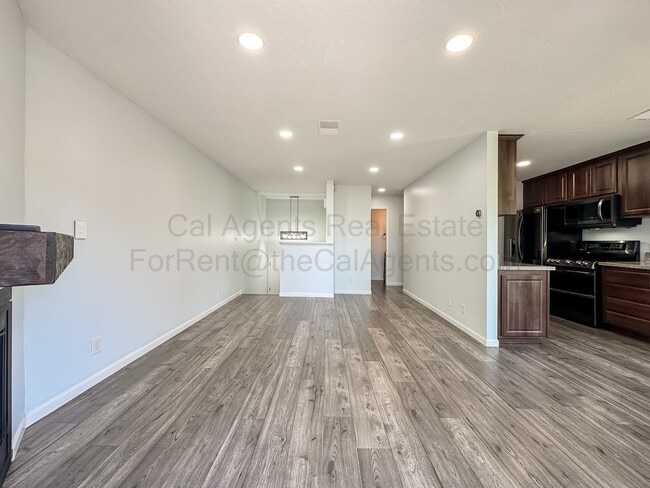Building Photo - 2306 D St