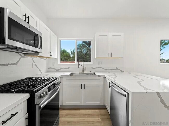 Foto del edificio - 7231 Mohawk St