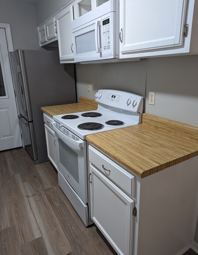 Foto del edificio - 2154 Eveningview Dr