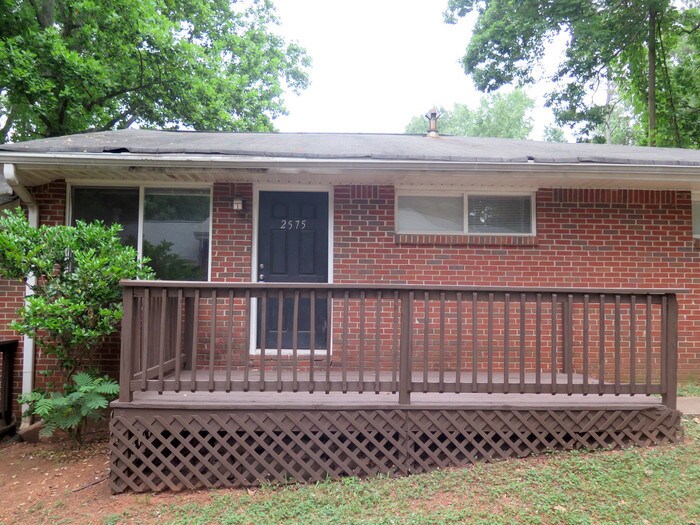 Primary Photo - Cozy Decatur Duplex