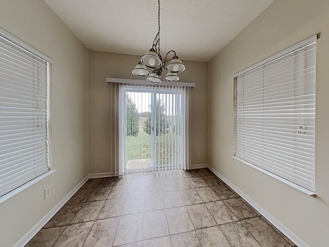 Building Photo - 964 Retford Dr