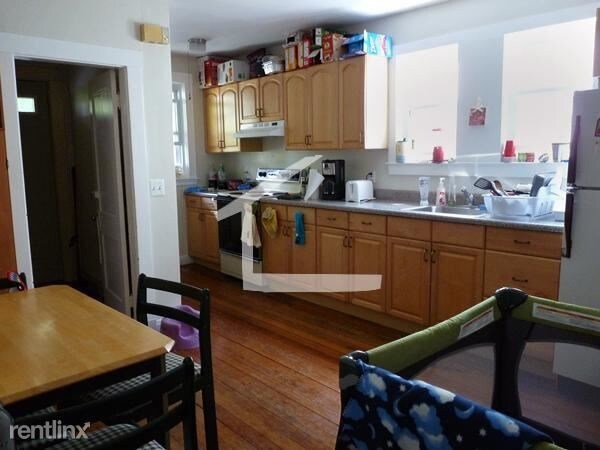 Building Photo - 3 br, 1 bath  - 50 Elmira St # 51-1