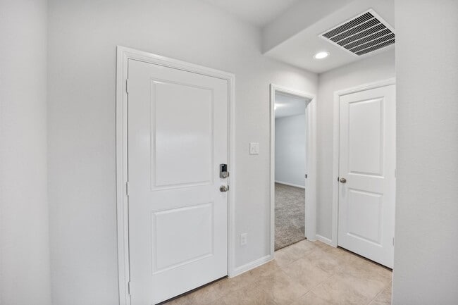 Building Photo - 925 Whisper Spgs Ct