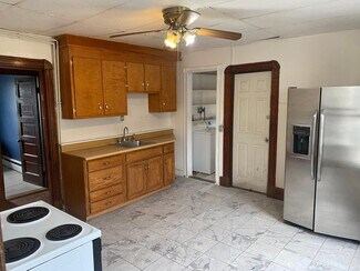 Building Photo - 311 New Park Ave