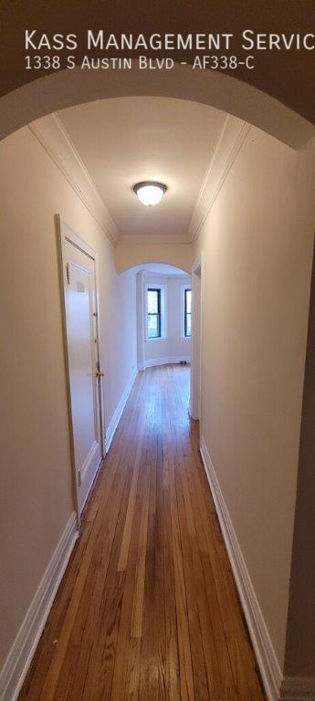 Building Photo - Large 1 Bed, Heat included, Modern Kitchen...